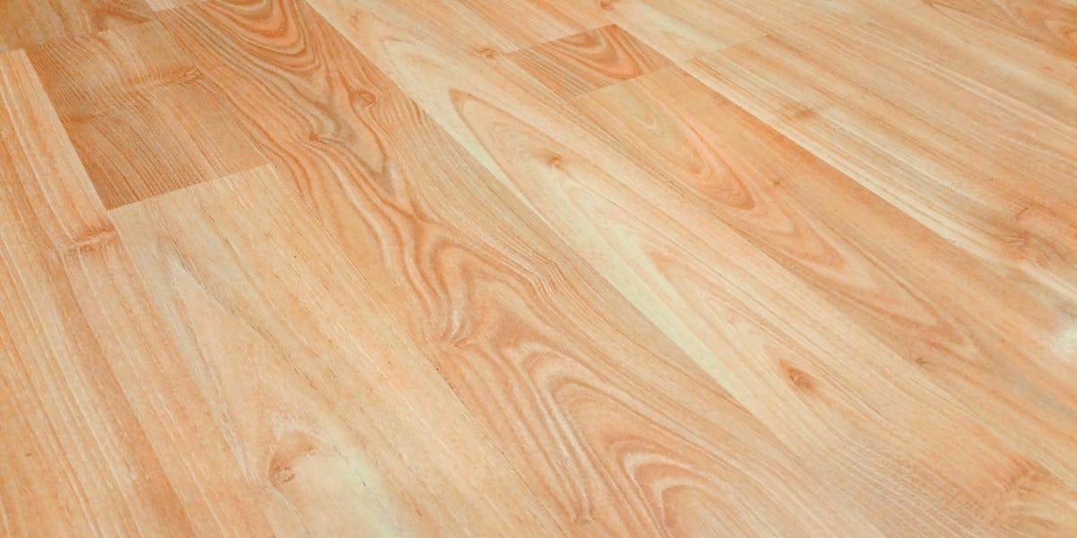 piso vinílico ou laminado